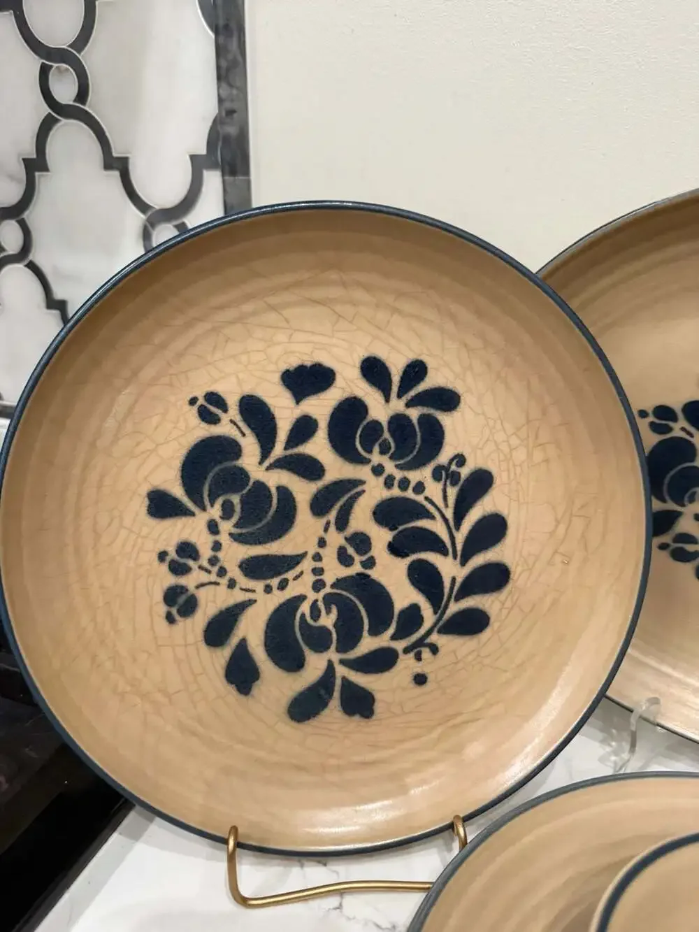 Pfaltzgraff Folk Art Stoneware 16-Piece Dinnerware Set Replacement